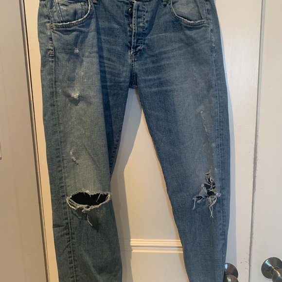 CITIZENS OF HUMANITY - Emerson Slim Boyfriend Jean - in Distressed Mid-Wash - Si - Picture 7 of 9